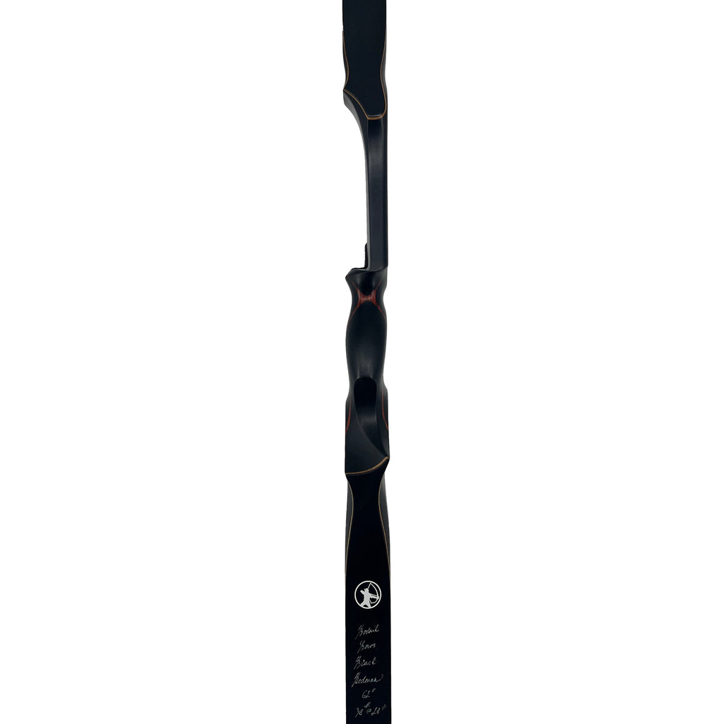 der Geschwindigkeits-Bolide in Carbon +Bodnik Bows Redman